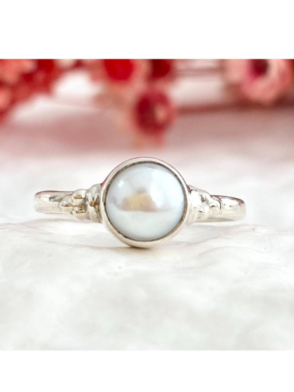 Mother of Pearl Solitaire Minimalist Sterling Silver 925 Vintage Ring - sz 6.75